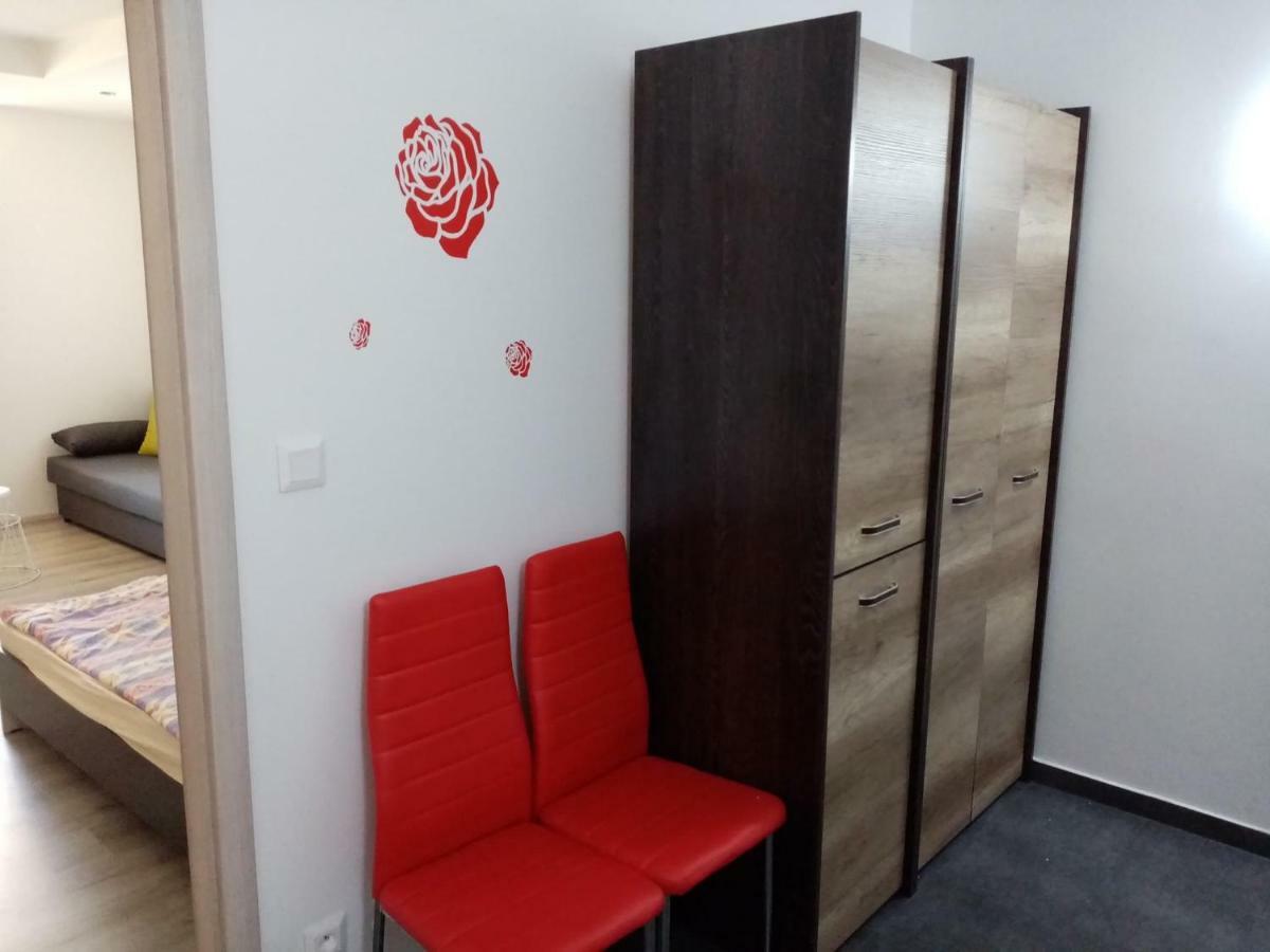 Apartman Aneta Karlsbad Exteriör bild